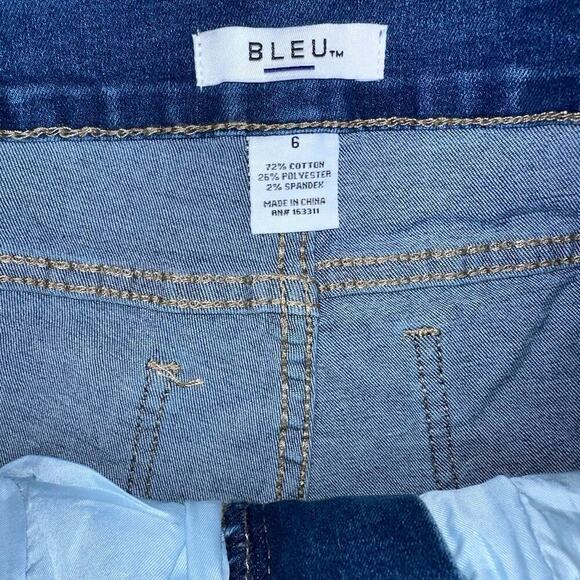 NWOT Women’s Size 6 BLEU Destroyed Leg Stretch Denim Blue Jeans - Picture 2 of 7